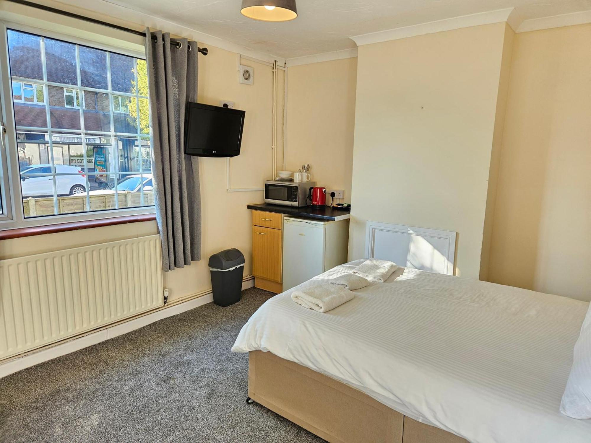 Central Studios 87 Tennyson Road كيلتنهام المظهر الخارجي الصورة
